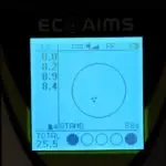 Ecran du boîtier électronique de la carabine montrant les impacts des balles tirées et le score