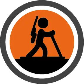 Logo rond gris avec un biathlète noir sur une montagne sur un fond orangé Pyrénées Ludiques